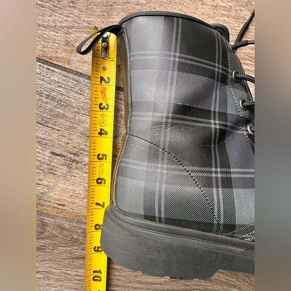 Green and black Plaid grunge boots Sz 11 - Picture 10 of 11